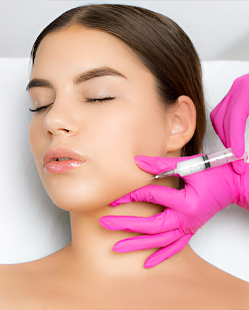 A women doing a double chin treatment in cosmo secrets